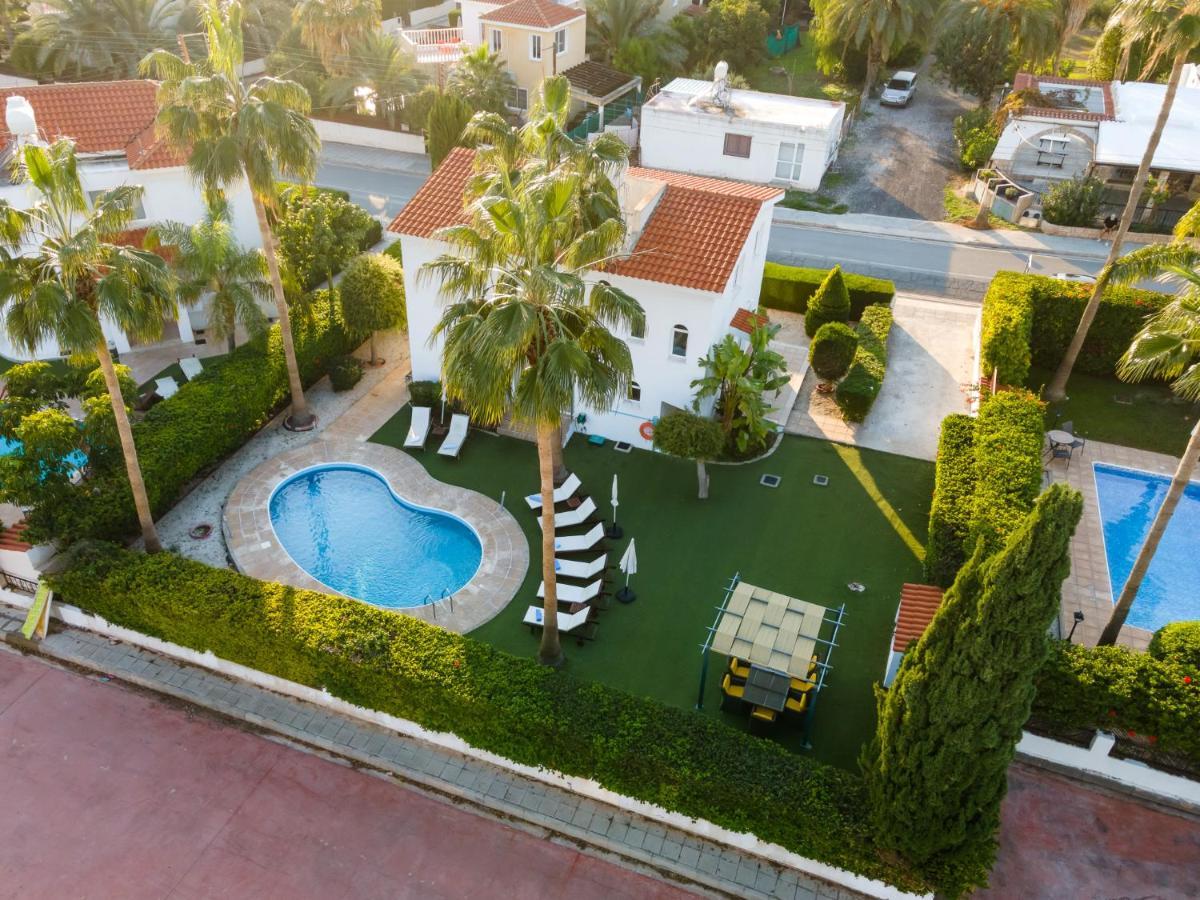 Villa Oasis By Ezoria Villas Bahía de Coral Exterior foto