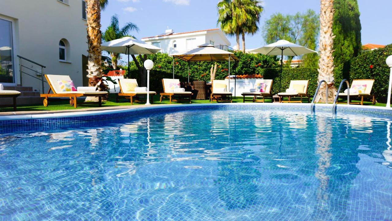 Villa Oasis By Ezoria Villas Bahía de Coral Exterior foto